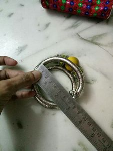 Women free size bangle