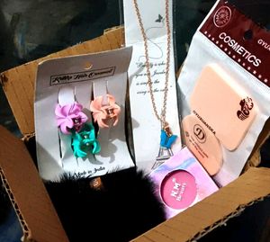 Cute Hair Clips & Butterfly Necklace Set