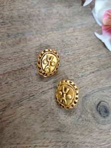 Vintage Golden Oval Earrings