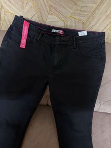 Black Skinny Fit Jeans comfortable material make u