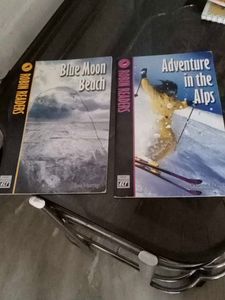 Robin Readers Level 1 &amp; 2 Books