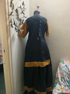 Elegant Black &amp; Gold kurta skirt set