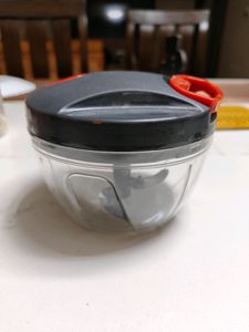 Hand Held Vegetable Chopper