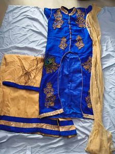 Royal Blue Kurta Set with Gold Embellishments