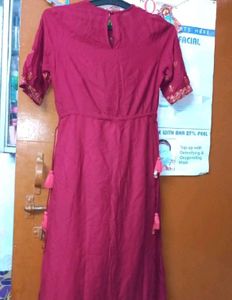 Elegant Maroon Embroidered Kurta