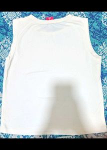 Minimalist Solid White Sleeveless Tank Top