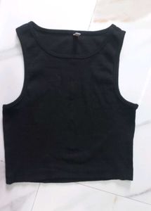 Black Sleeveless Crop Top