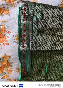 Elegant Floral Print Saree