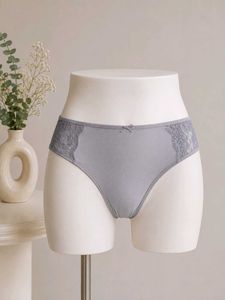 Comfortable Lace Trim Briefs