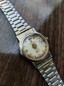 TITAN VINTAGE WATCH ⌚