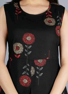 Stylish Black Floral Print Kurta