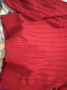 V- Neck woolen Red top/sweater