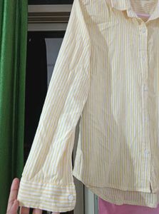 Yellow Striped Button-Up Shirt🌞💛🔥