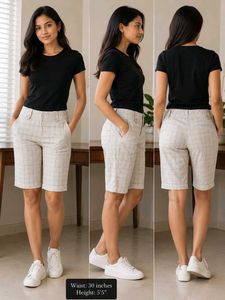 🩳 Stylish Plaid Knee-Length Shorts 🩳