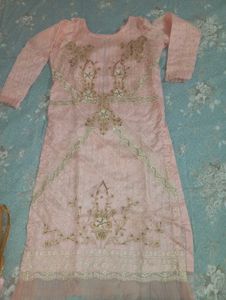 Elegant pink suit set