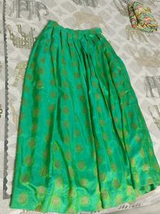 Beautiful Green Ethnic crop top and skirt.🌿✨💚