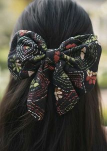 kantha stich black hair bow clip