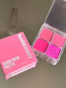Huda Beauty Cheek Palette