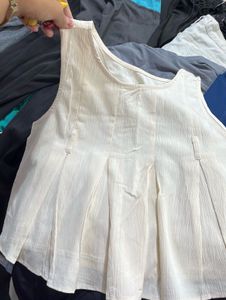 cute Chic Pleated Sleeveless Top
