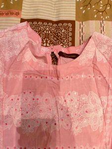 Pink Cotton Kurta with White Lace Details