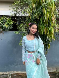 Light Blue Ruched Long Sleeve Crop Top