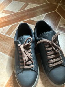 Happenstance Vegan leather Unisex shoes W6 / M7