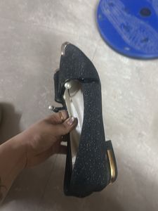 Sparkly Black Pointed Flats