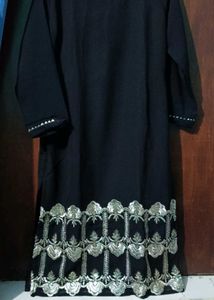Elegant Black Embroidered Kurta