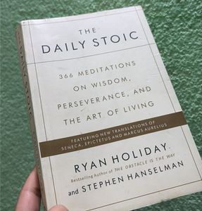 The Daily Stoic: 366 Meditations