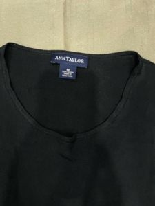 Ann Taylor Black Sleeveless Knit Top