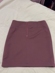 Chic Ribbed Mini Skirt