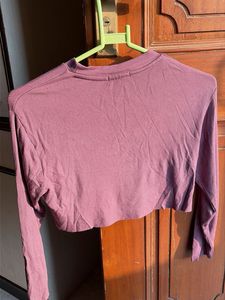 Cropped Long Sleeve Top