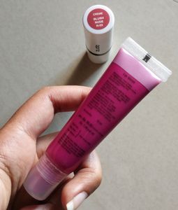 Combo Of Lipstick And Lip gloss!