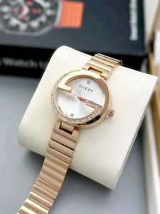 Elegant Gucci Women's Watch