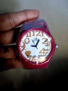 🇯🇵Stylish Red Analog Watch with Fun Numbers