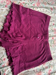 Cute Ruffle Short with Star Details