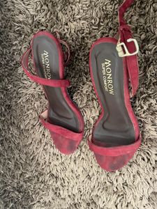 Used Monrow Red Heels