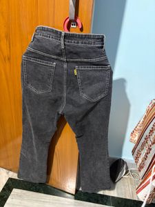 Stylish Black bootcut Jeans