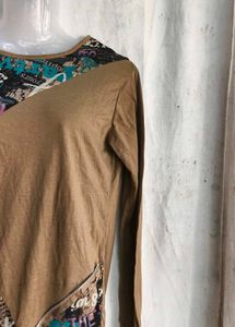 Unique Graphic Print Tunic Top