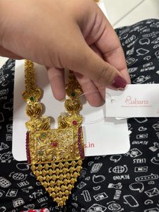Elegant Gold-Toned Necklace Set