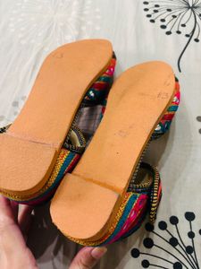 Rajasthani Juttis/  Flats