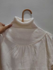 Chic Ribbed Turtleneck Sweater