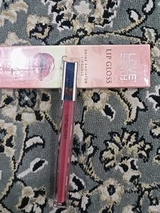 Love Earth Lip Gloss - Shine Radiator
