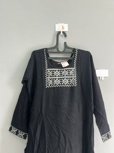 Black Embroidered Kurta (XL)