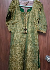 Beautiful Function Wear Kurthi Dupatta Set