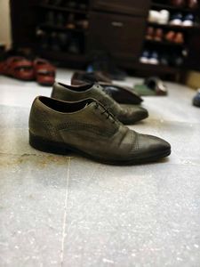 louis Phillipe size UK- 10.5 formal shoe