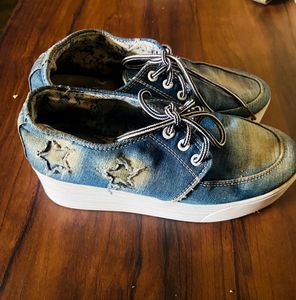 Denim Shoes Having Heels Type Sole….