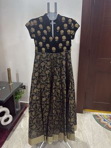 Elegant Black & Gold Ethnic Gown