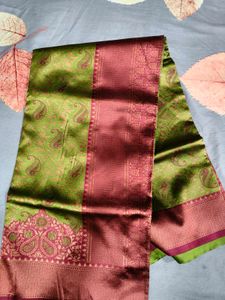 Elegant Green & Maroon Paisley Saree