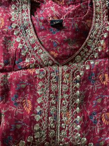 Elegant Red Floral Print Kurti